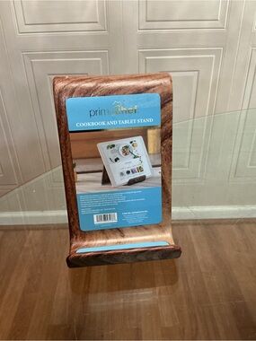 Prime Chef  Mobile Phone Tablet Cookbook Plastic Holder, New, FAUX WOOD FINISH